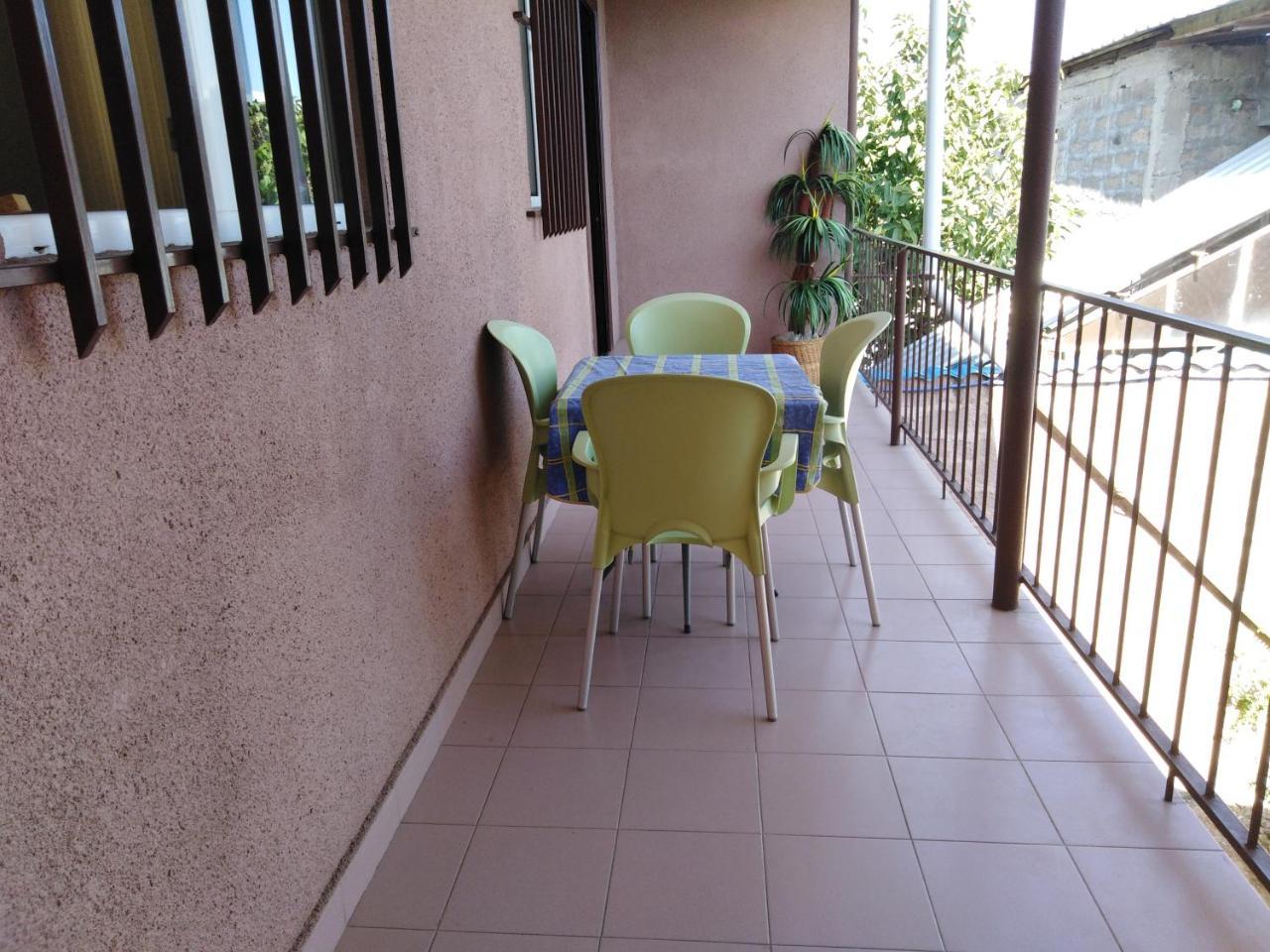 Rest Guest House Yerevan Bagian luar foto