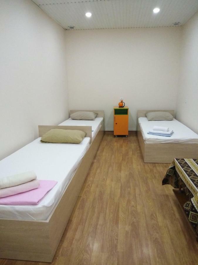 Rest Guest House Yerevan Bagian luar foto