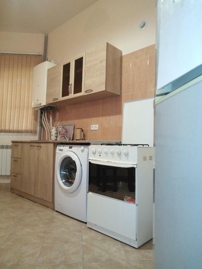 Rest Guest House Yerevan Bagian luar foto